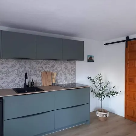 Проживання в сім'ї Casa Vive Tu Vida