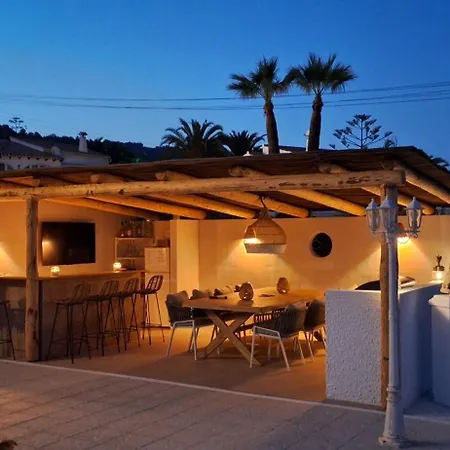 בית אירוח Casa Vive Tu Vida קלפה